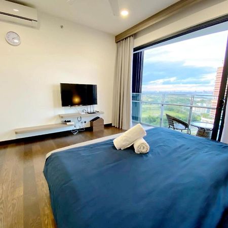 Almas Suites Puteri Harbour Nusajaya  Eksteriør bilde