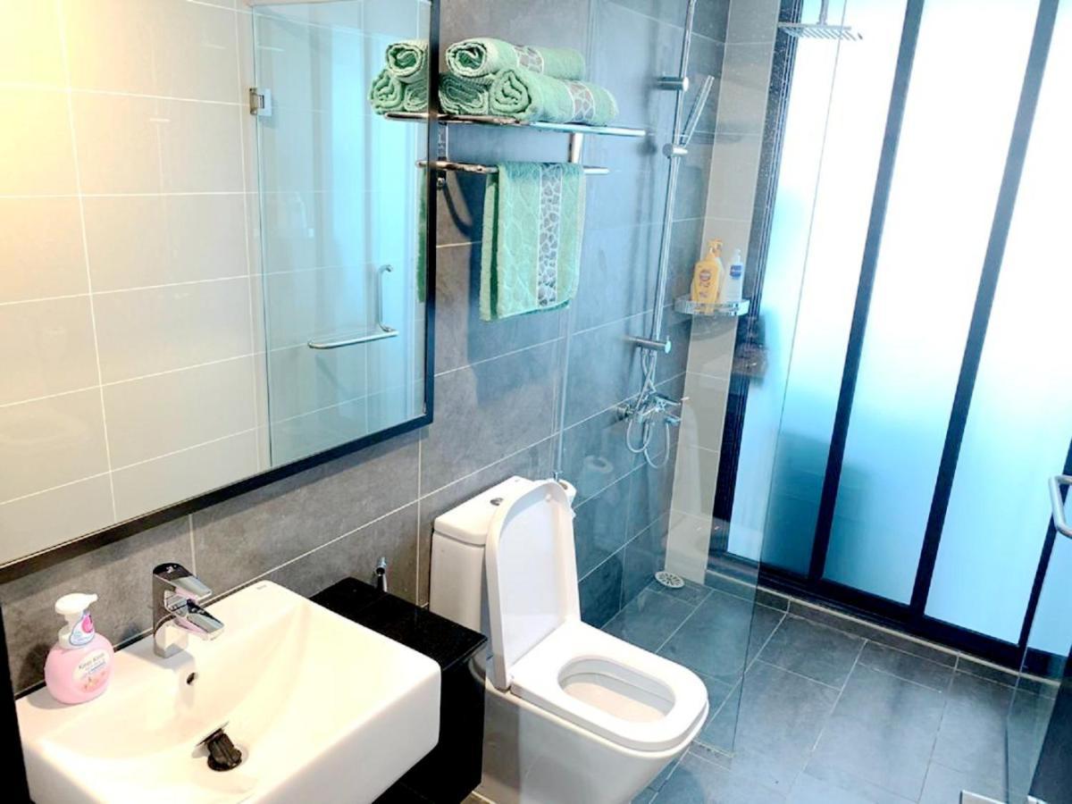Almas Suites Puteri Harbour Nusajaya  Eksteriør bilde