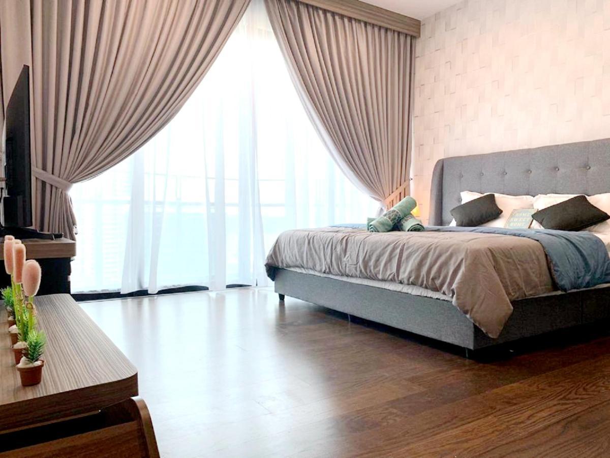 Almas Suites Puteri Harbour Nusajaya  Eksteriør bilde