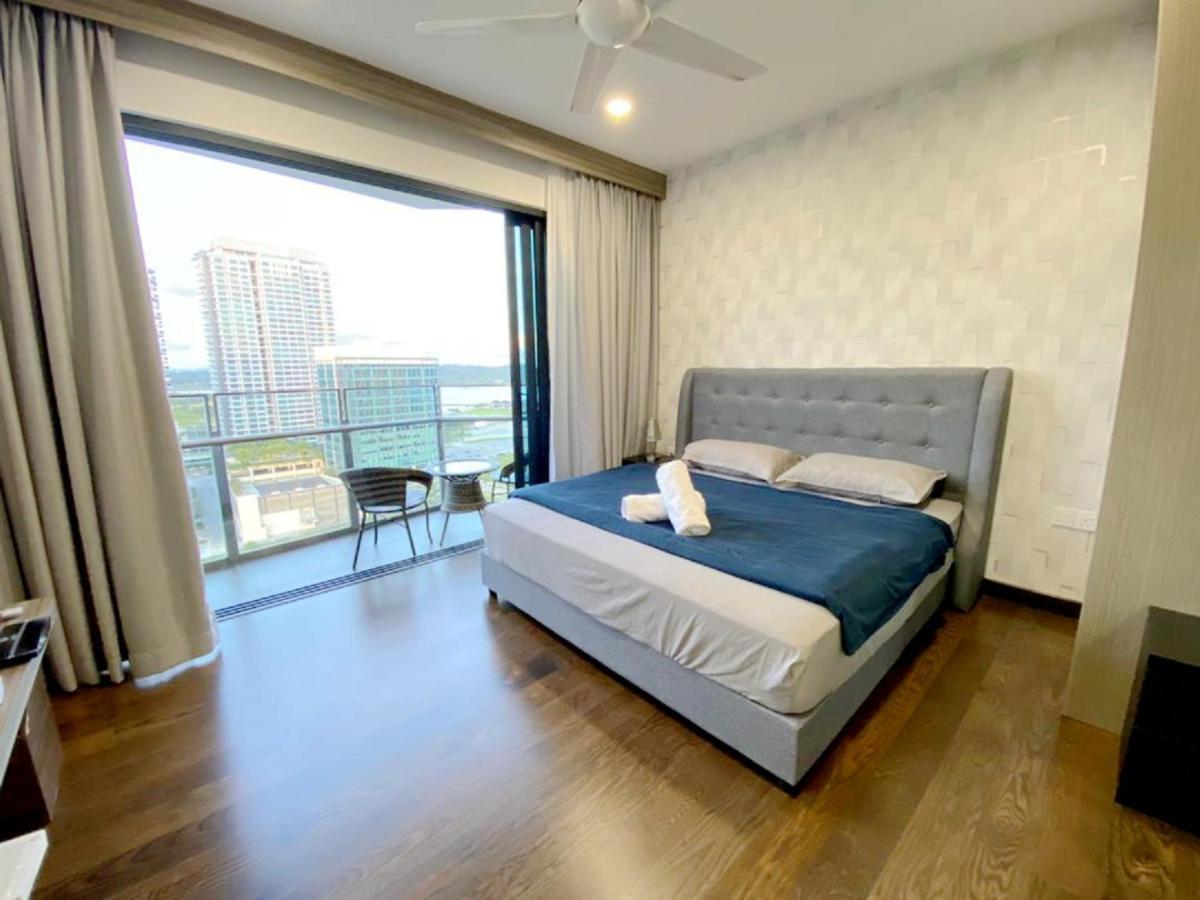 Almas Suites Puteri Harbour Nusajaya  Eksteriør bilde