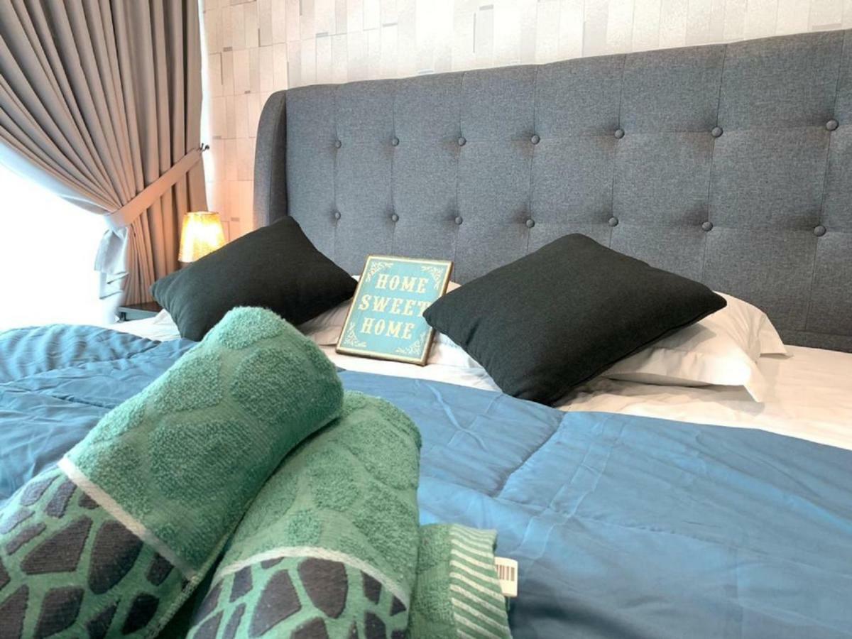 Almas Suites Puteri Harbour Nusajaya  Eksteriør bilde